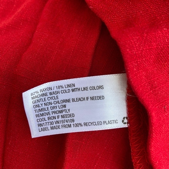 Universal thread red v neck sleeveless dress nwt - Picture 2 of 9